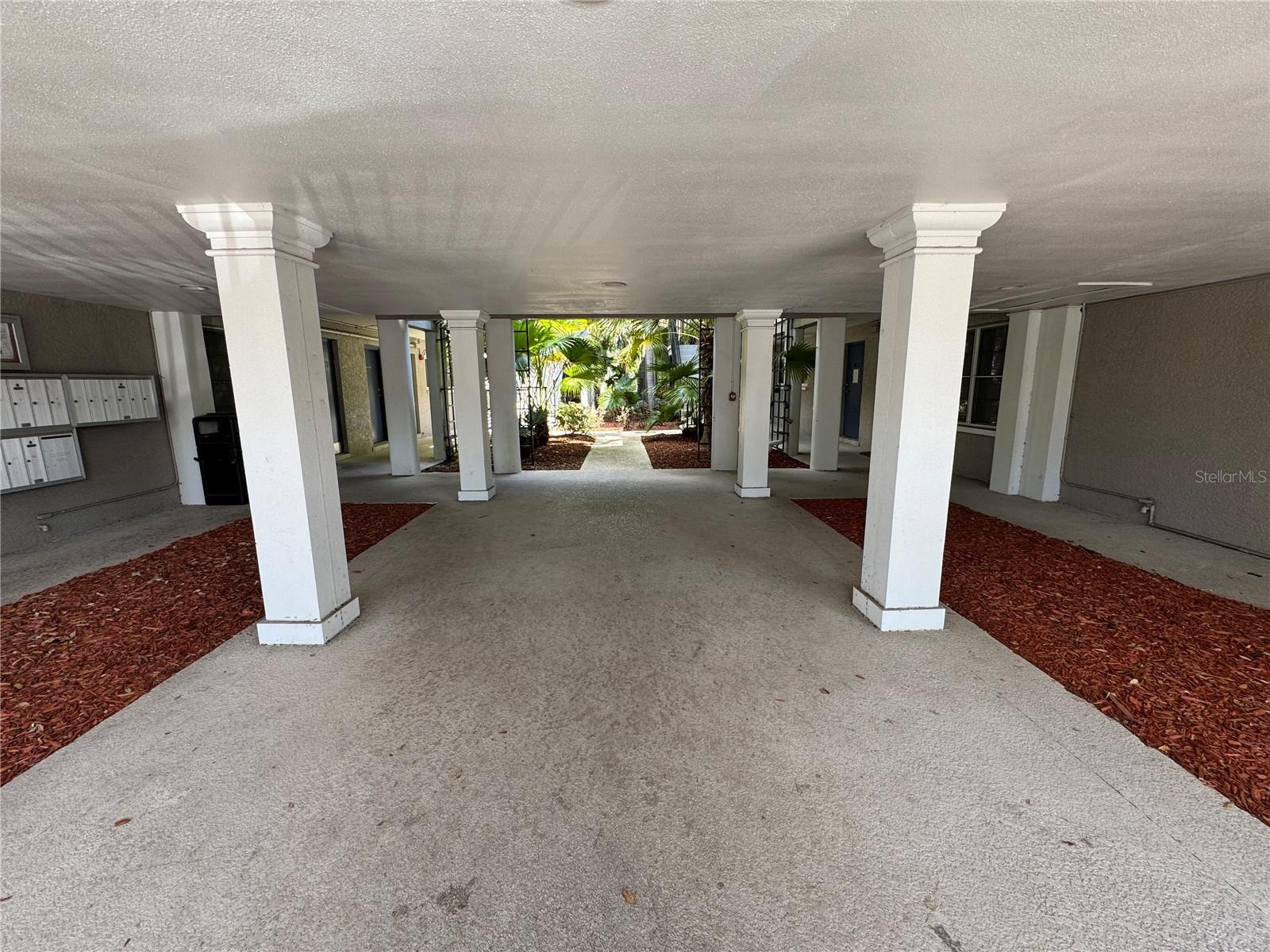 212 S CHURCH AVE #105