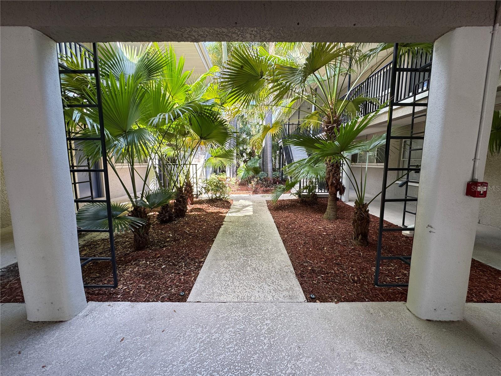 212 S CHURCH AVE #105