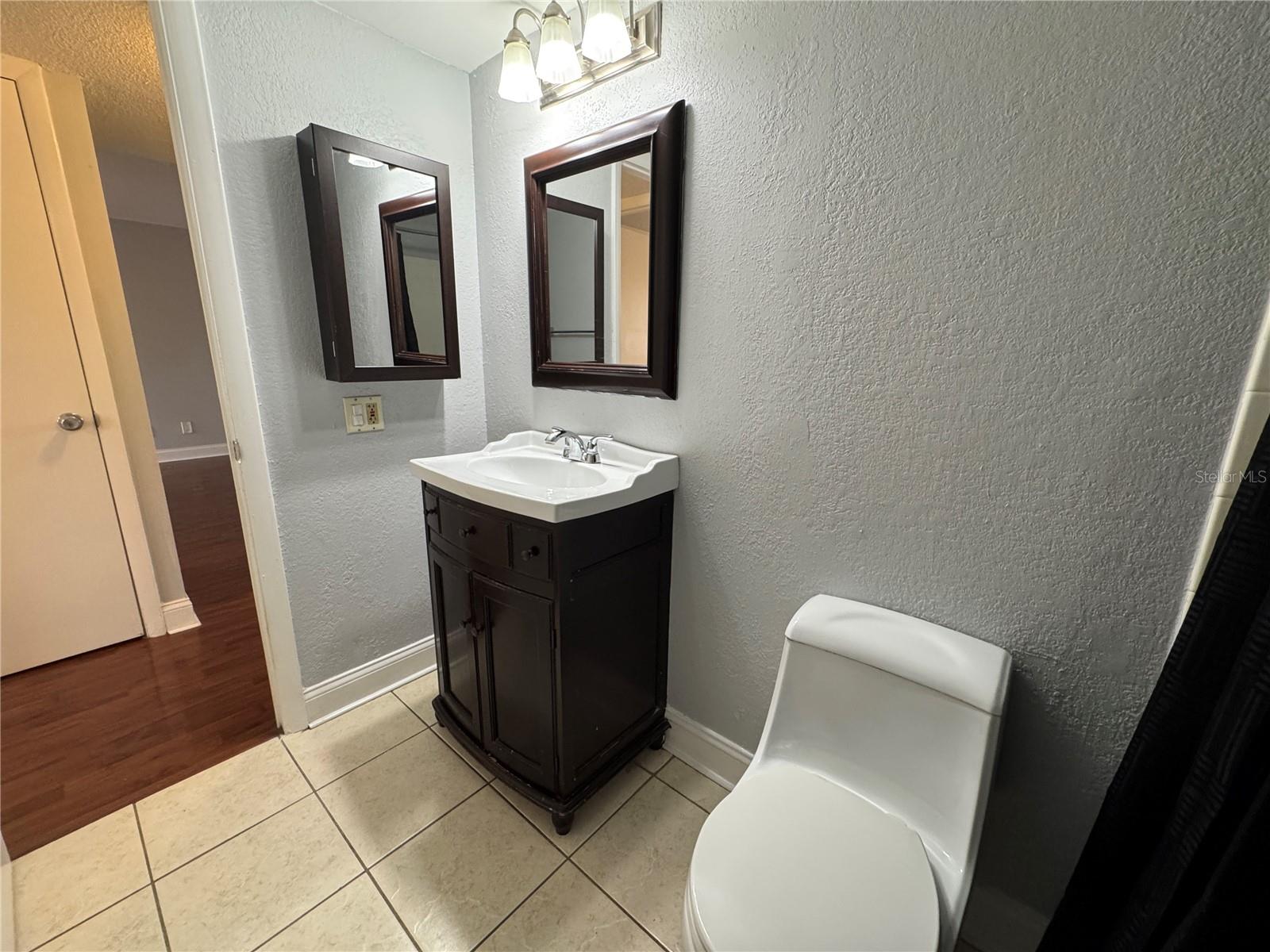 120 S CHURCH AVE #211