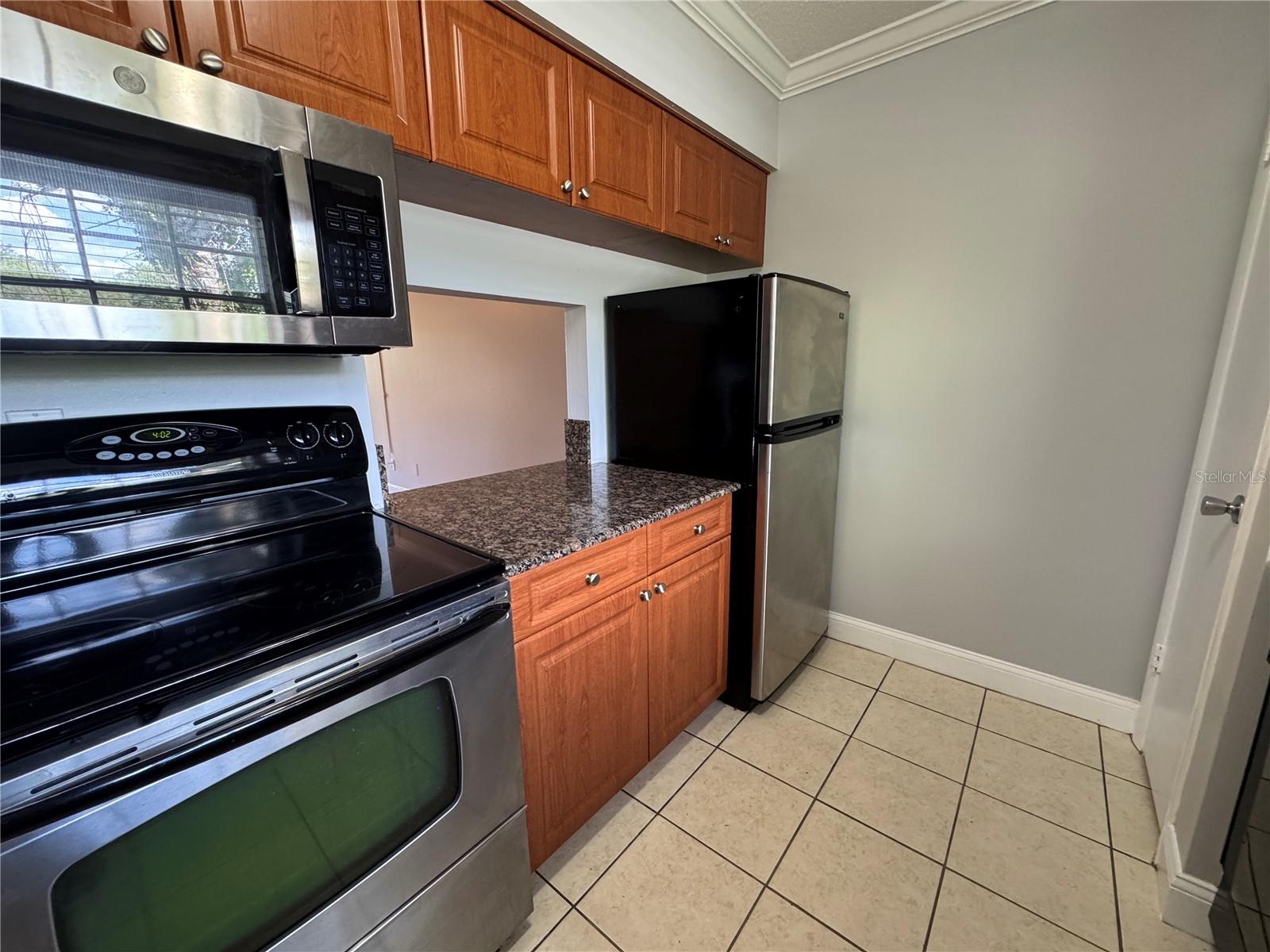 120 S CHURCH AVE #211