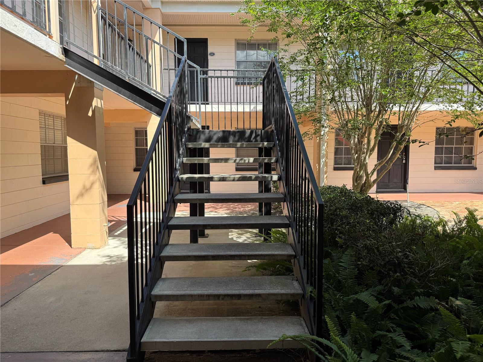 120 S CHURCH AVE #211