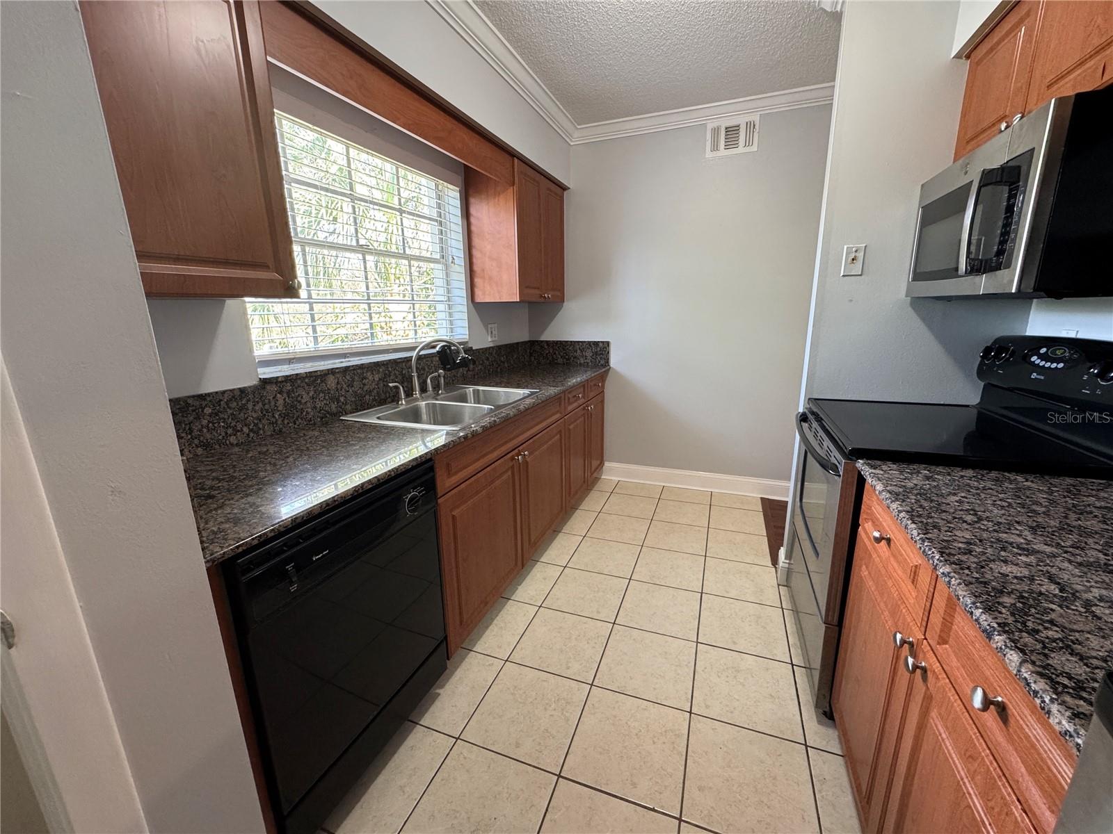 120 S CHURCH AVE #211