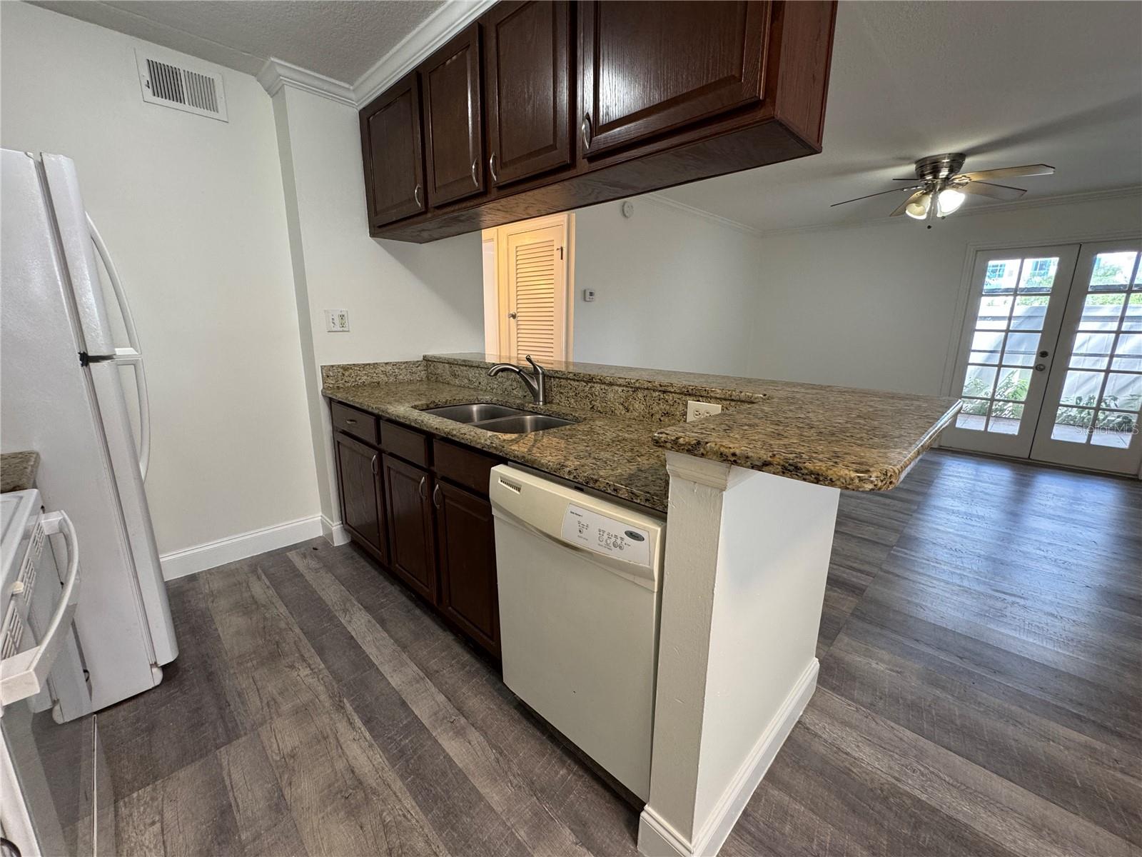 5306 W KENNEDY BLVD #112