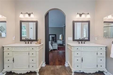 3101 LACY LEAF CT
