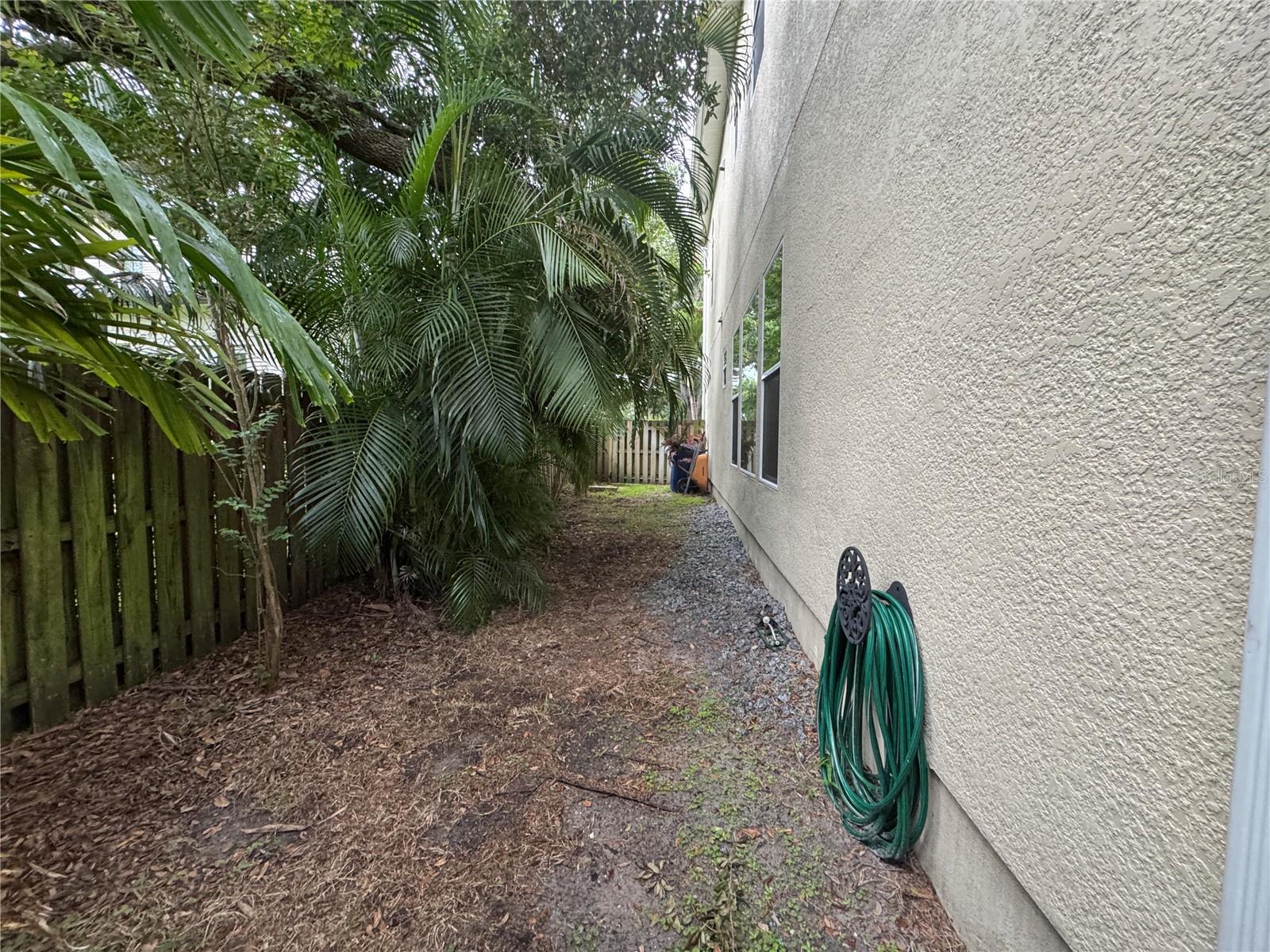 3101 LACY LEAF CT