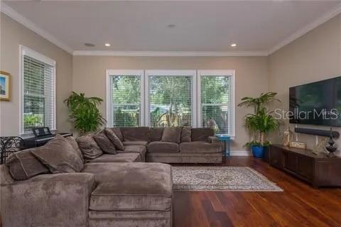 3101 LACY LEAF CT