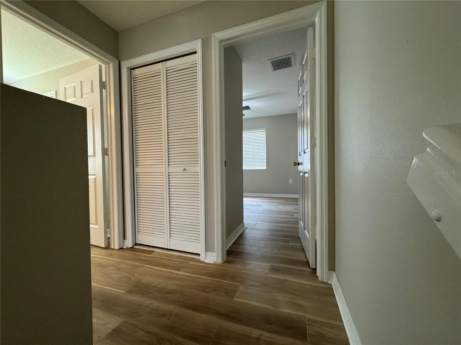 8552 TRAIL WIND DR