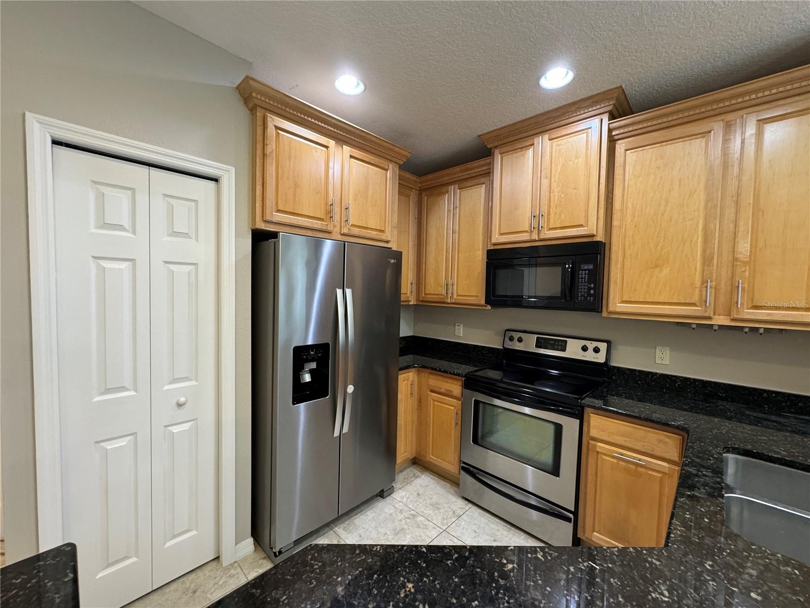 8552 TRAIL WIND DR