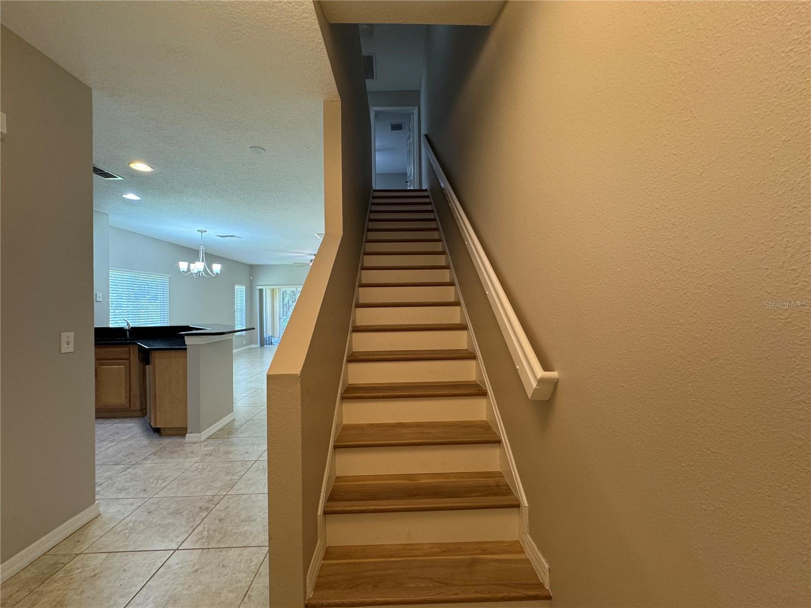 8552 TRAIL WIND DR