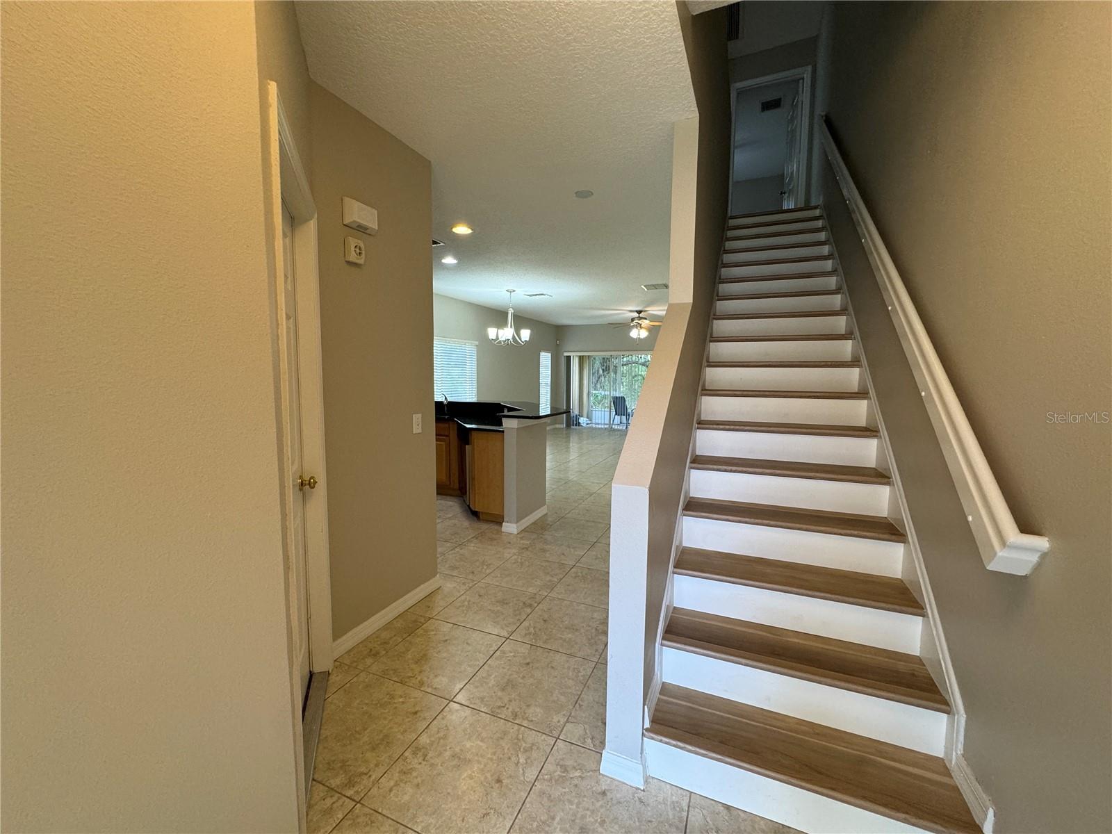 8552 TRAIL WIND DR