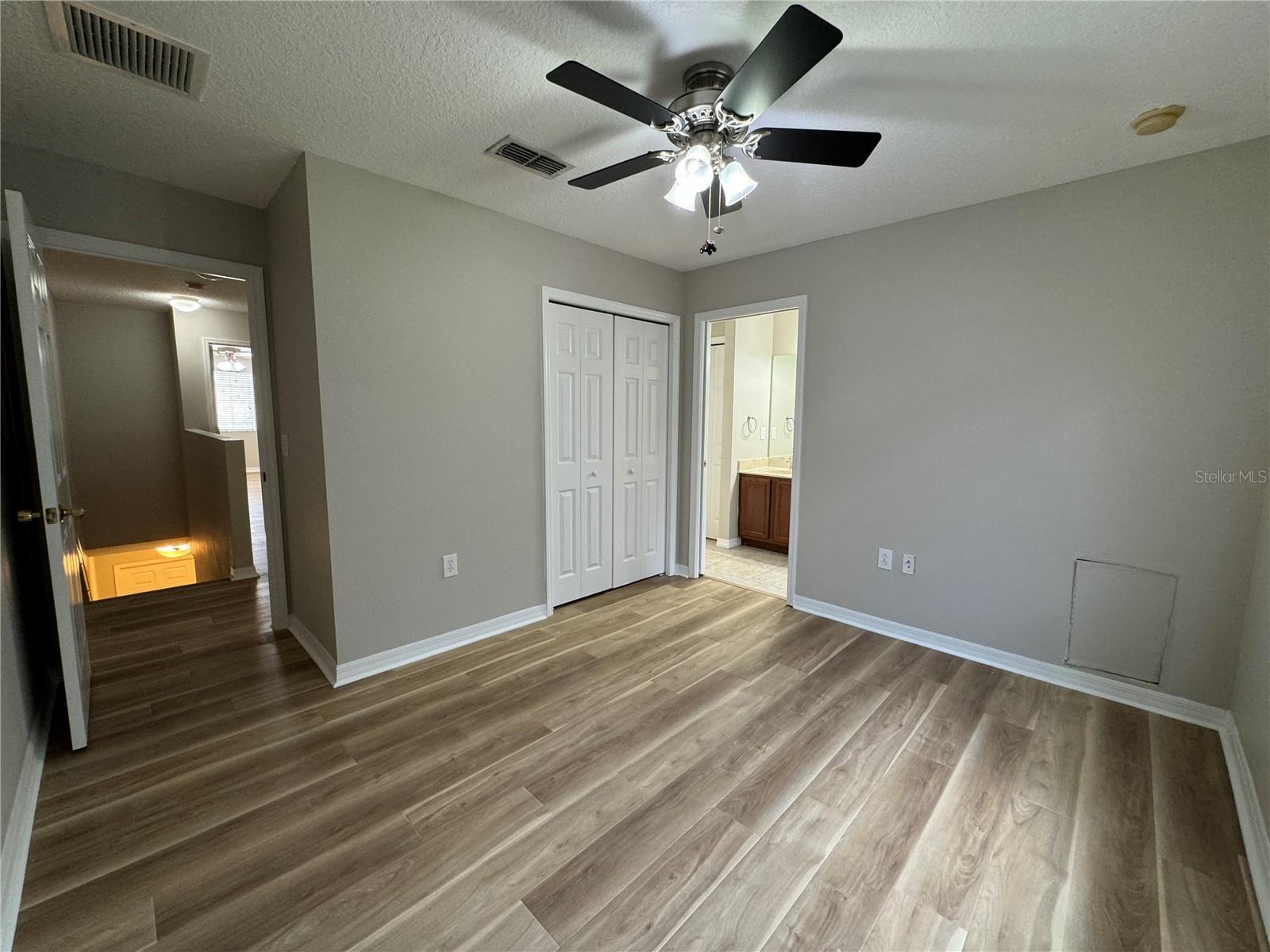 8552 TRAIL WIND DR