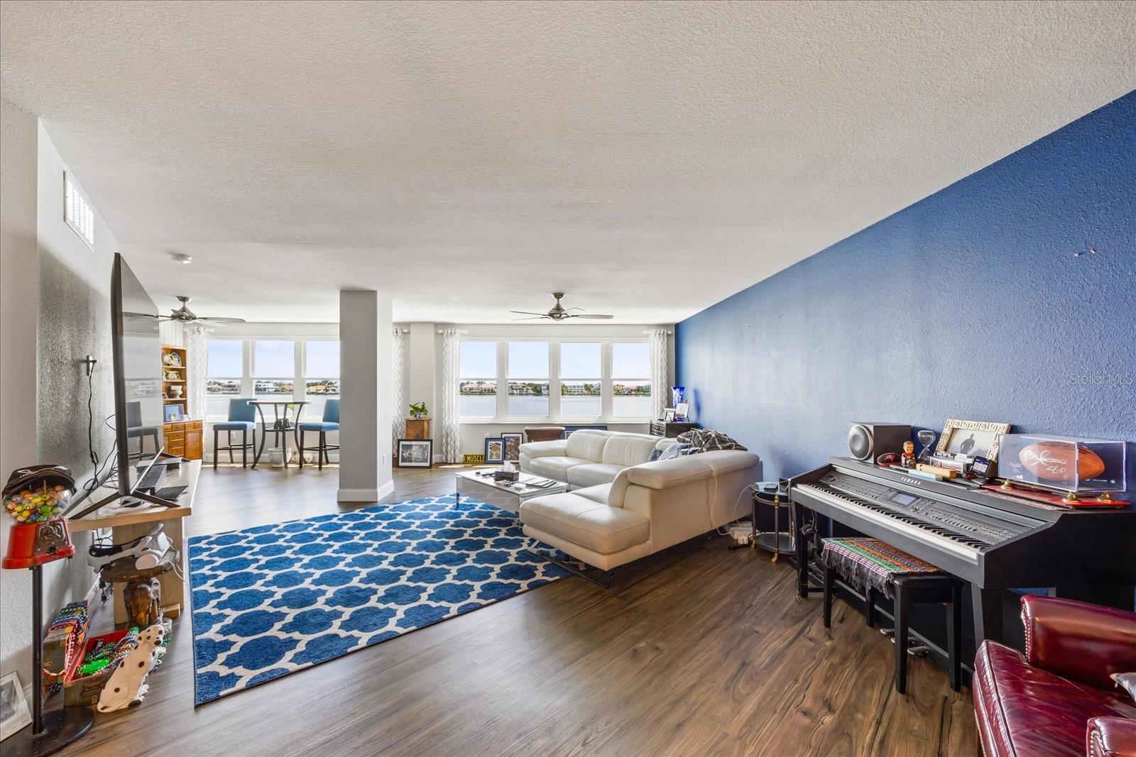 5200 BRITTANY DR S #303