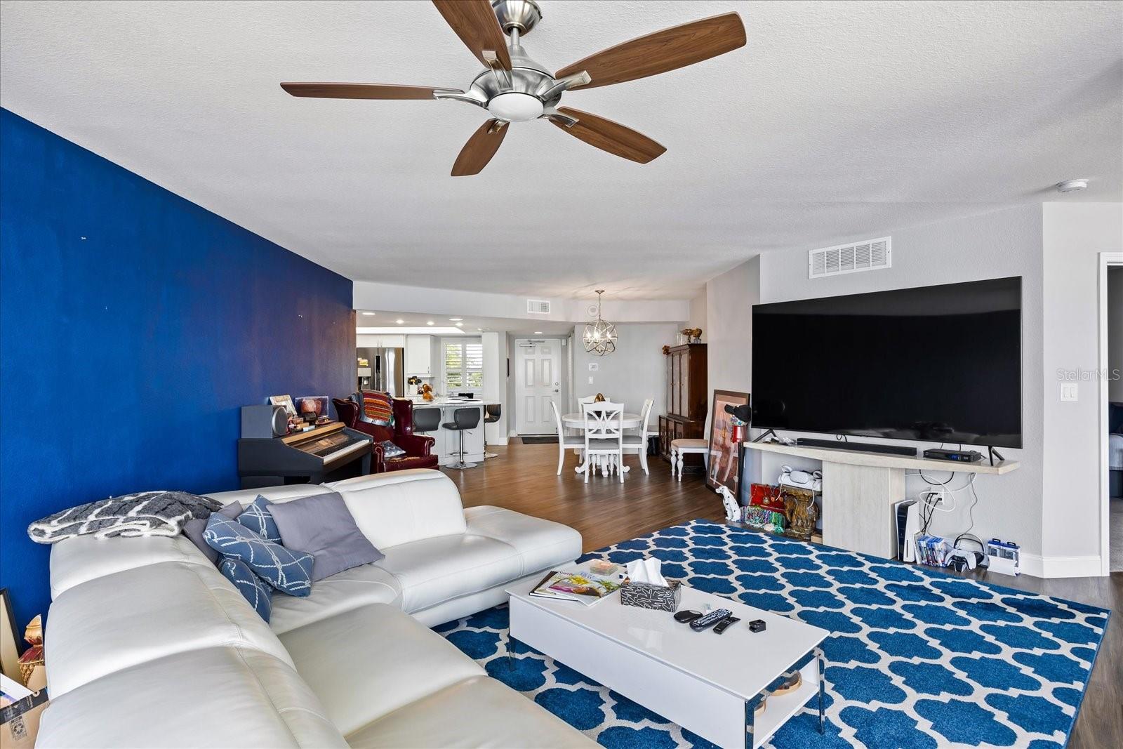 5200 BRITTANY DR S #303