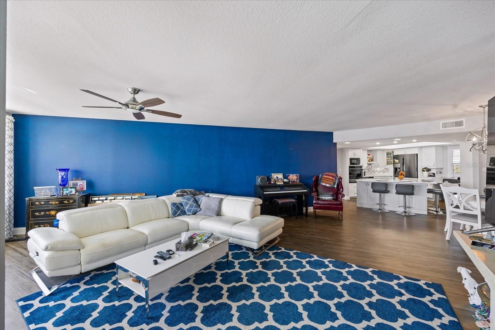 5200 BRITTANY DR S #303