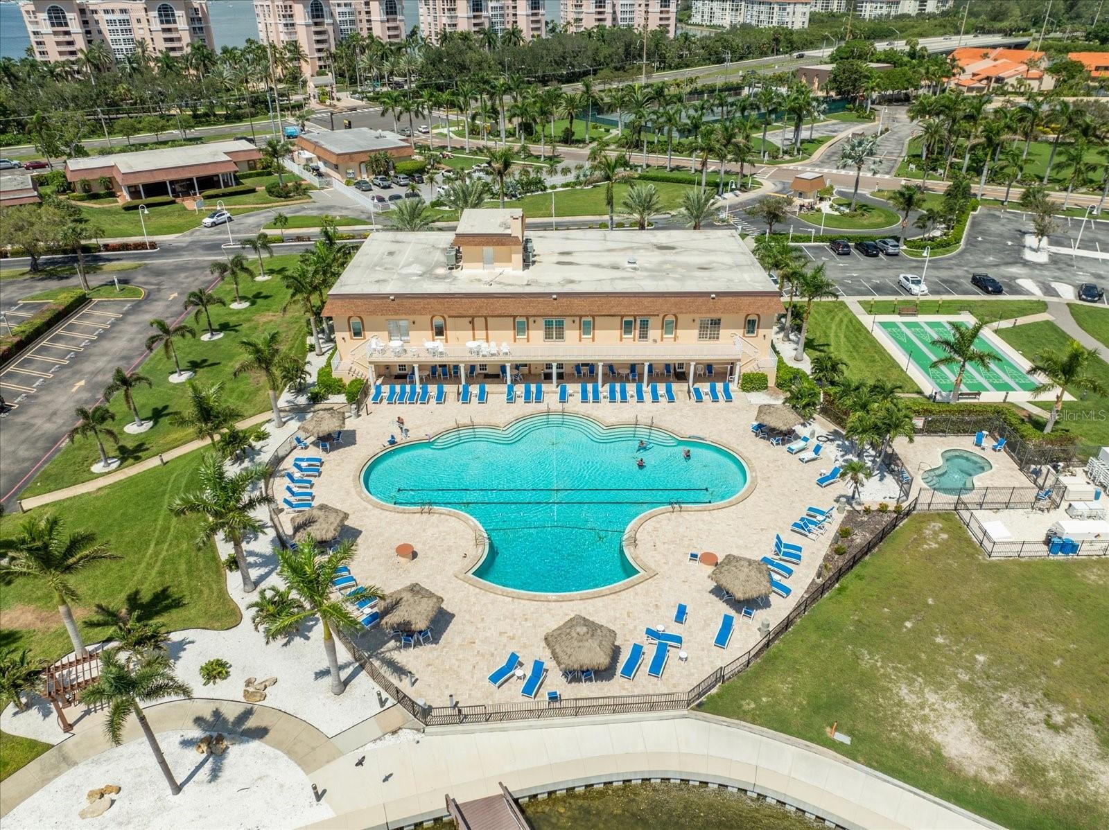 5200 BRITTANY DR S #303