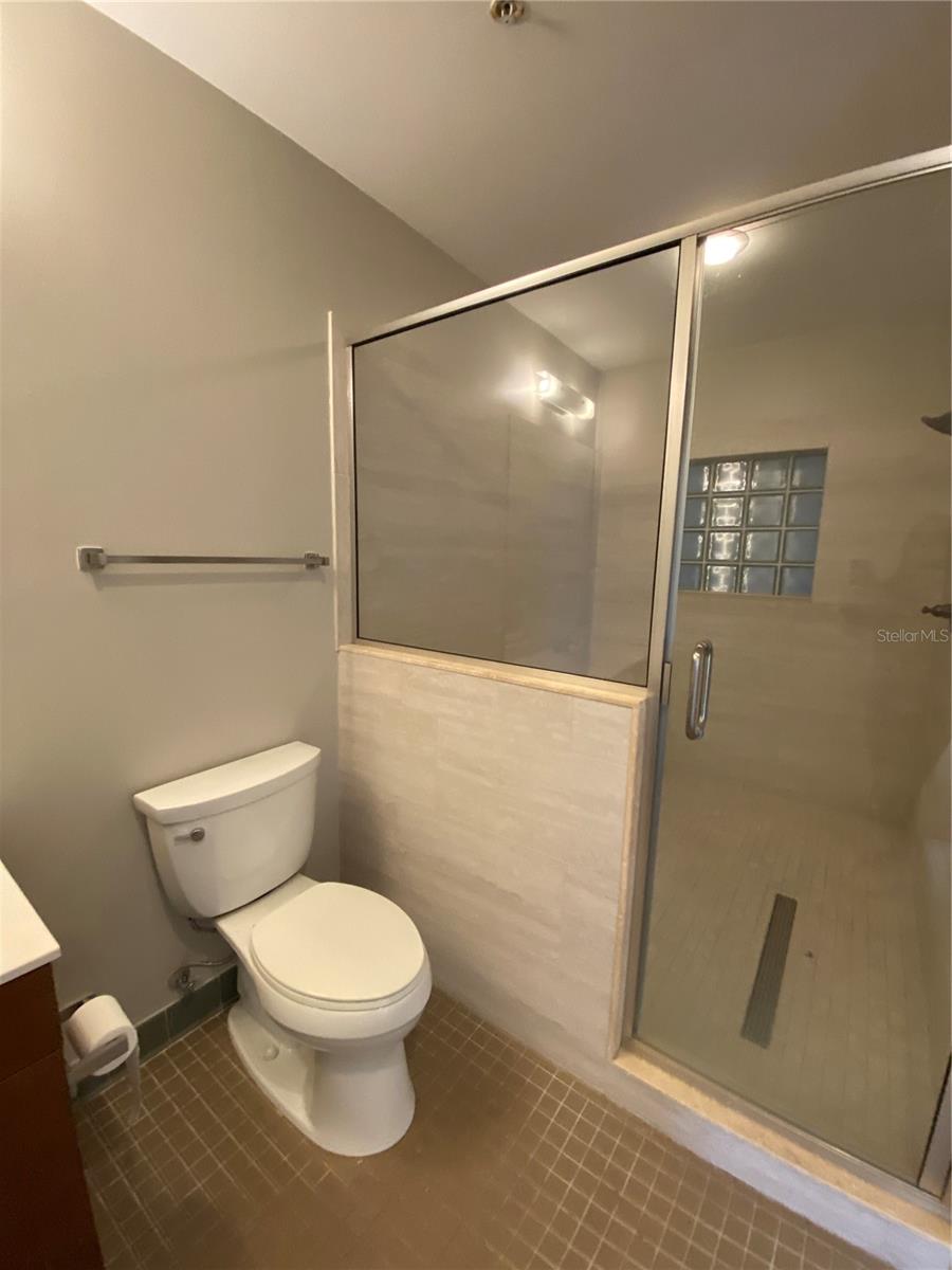 1501 DOYLE CARLTON DR #305