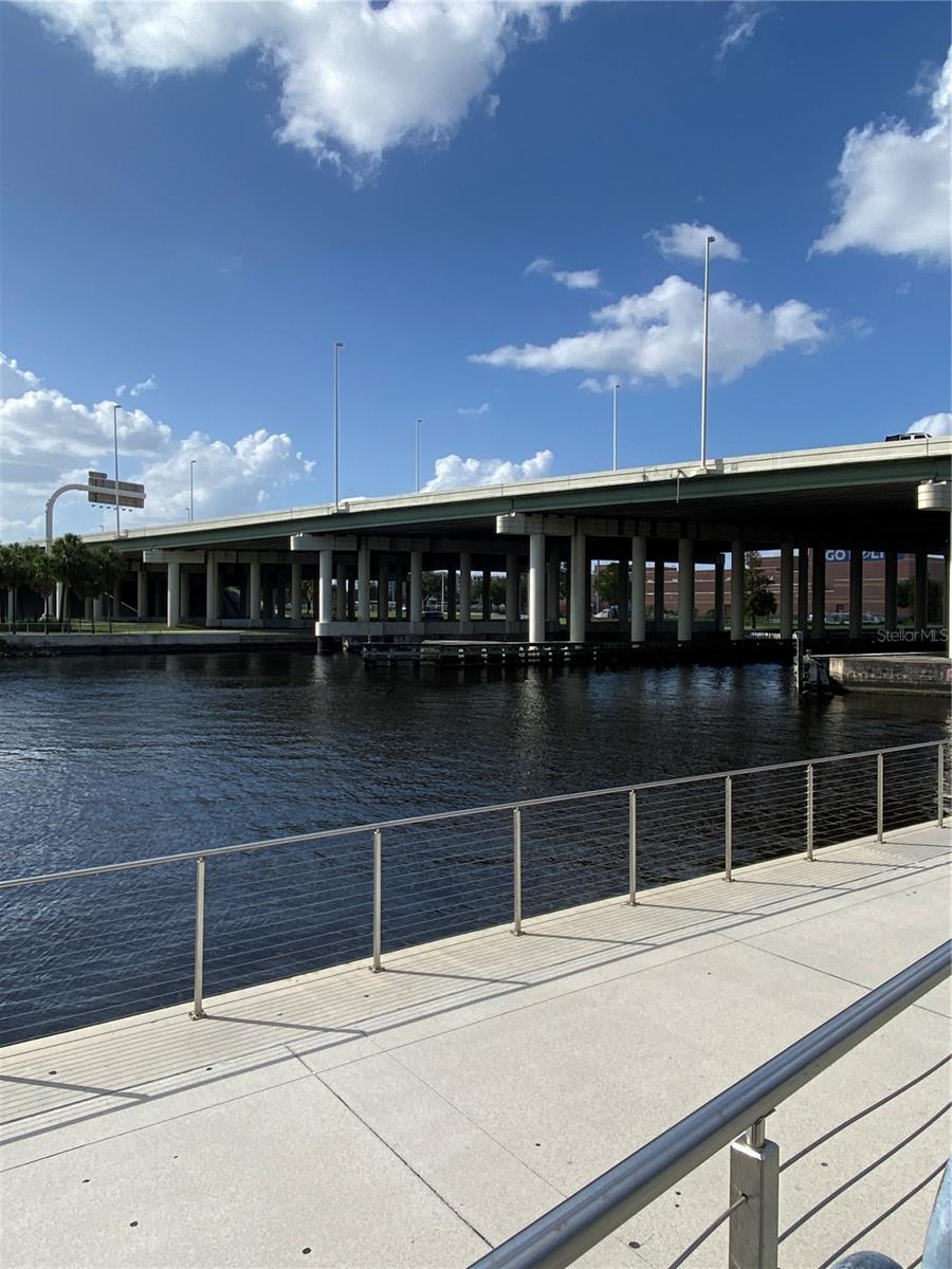 1501 DOYLE CARLTON DR #305