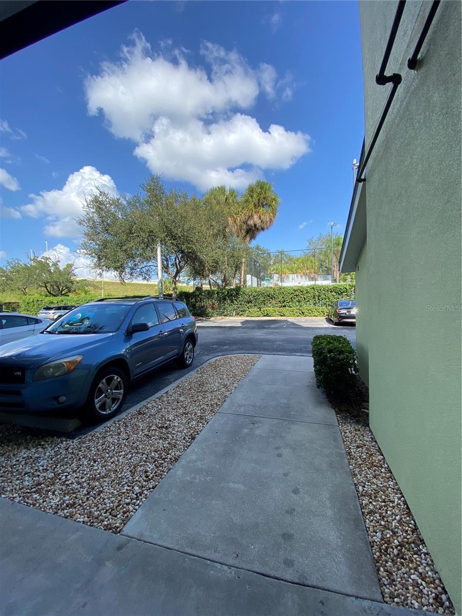 1501 DOYLE CARLTON DR #305