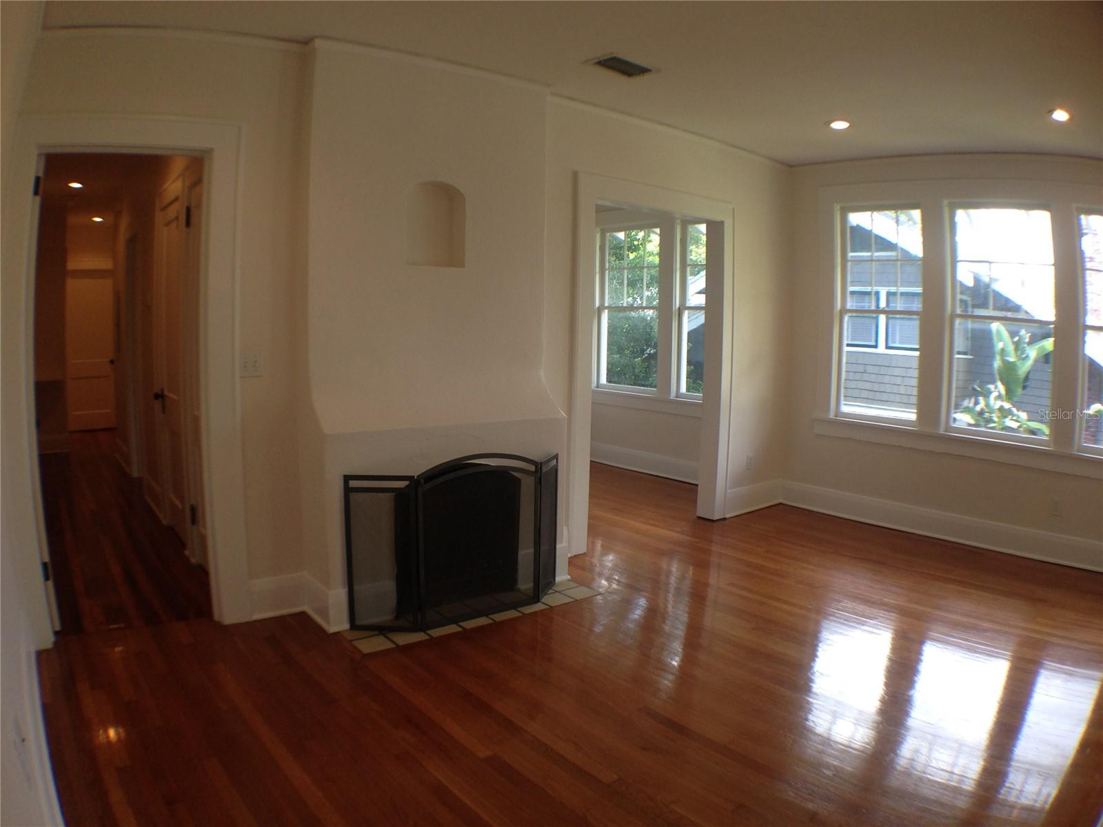 823 S OREGON AVE #4