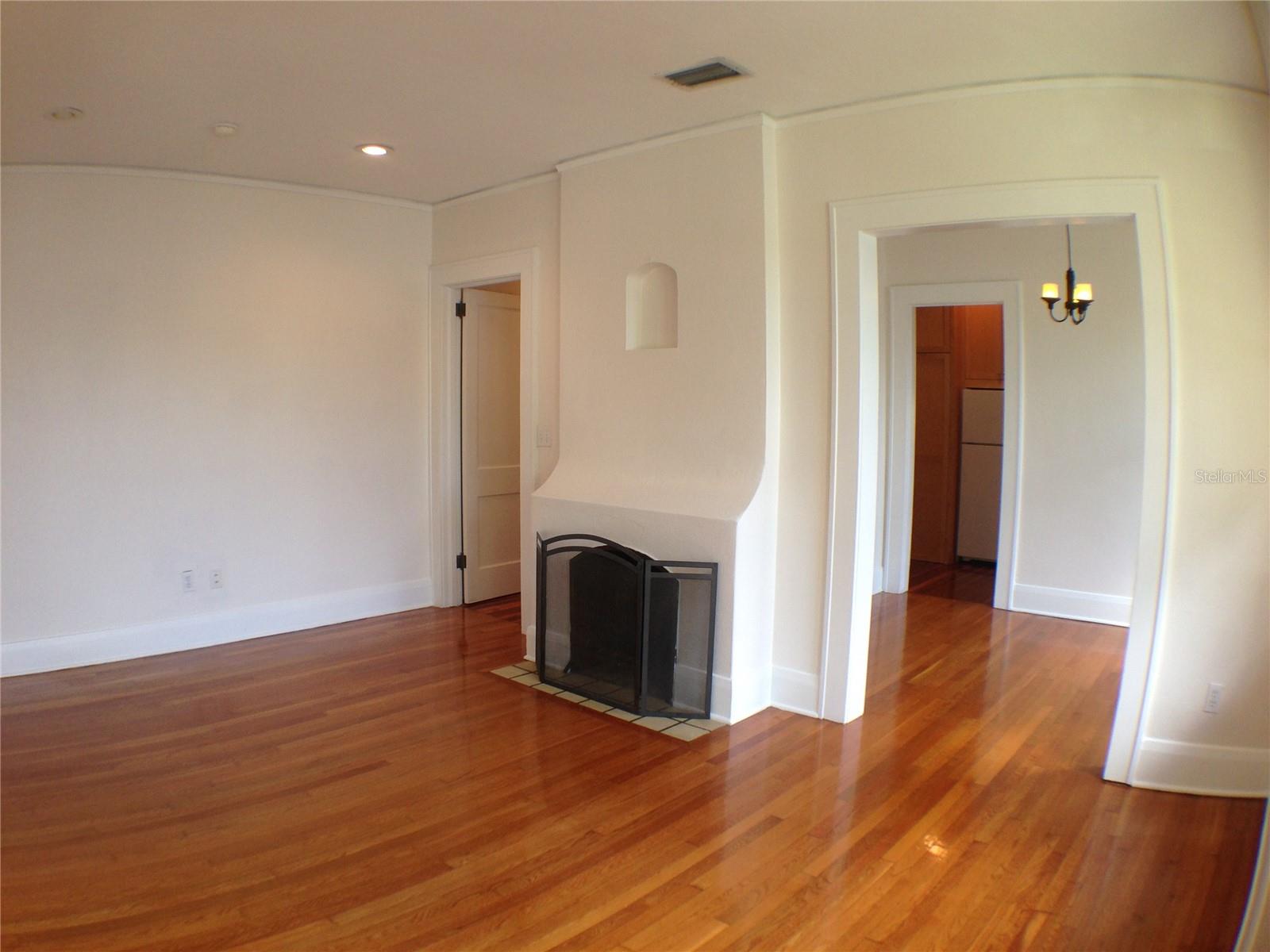 823 S OREGON AVE #4