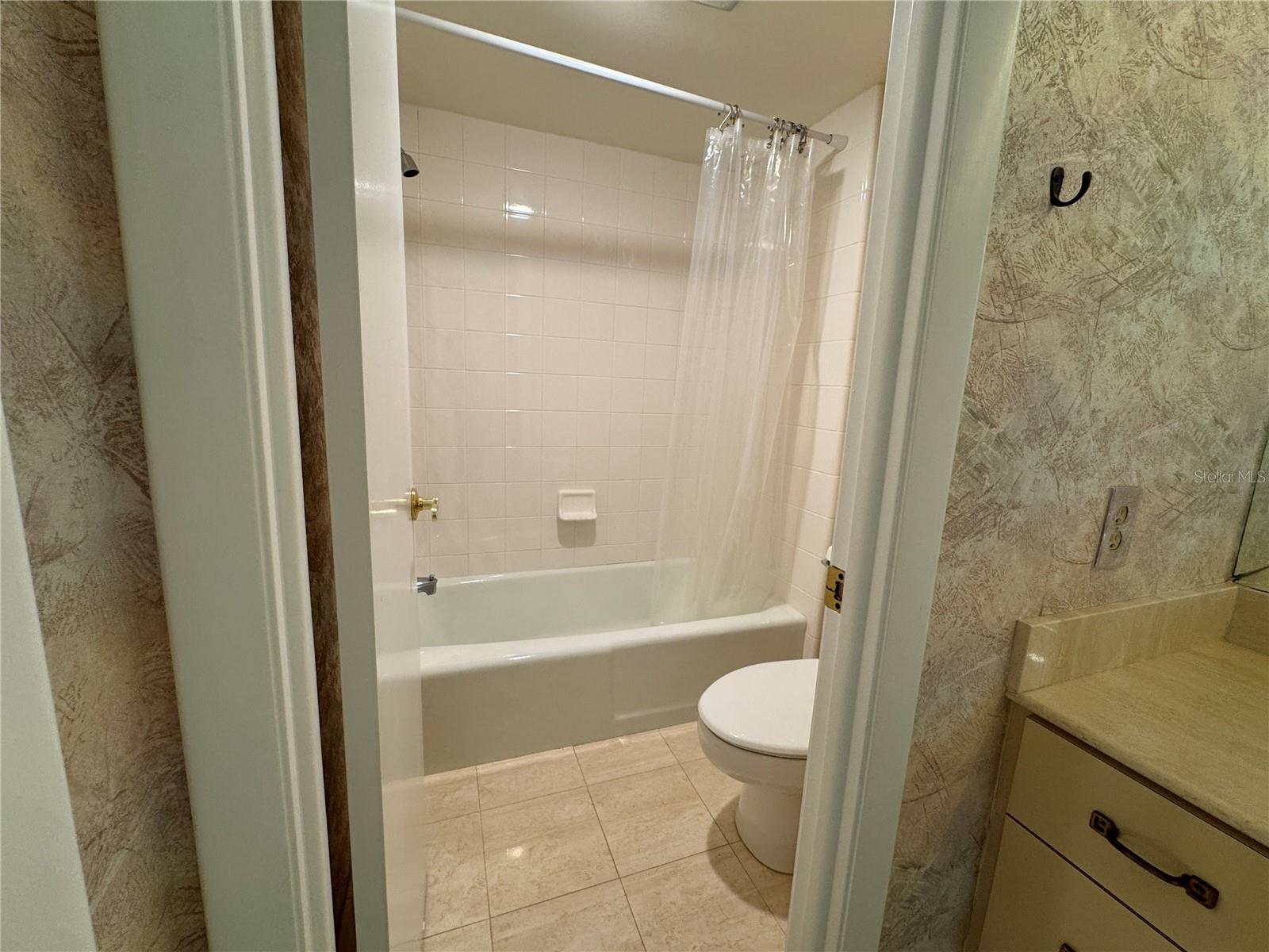 2611 BAYSHORE BLVD #1805