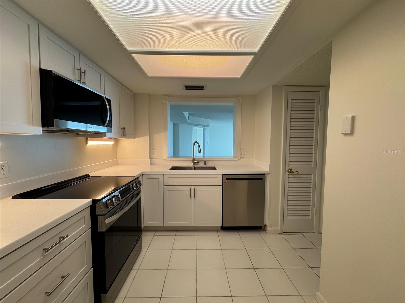 2611 BAYSHORE BLVD #1805