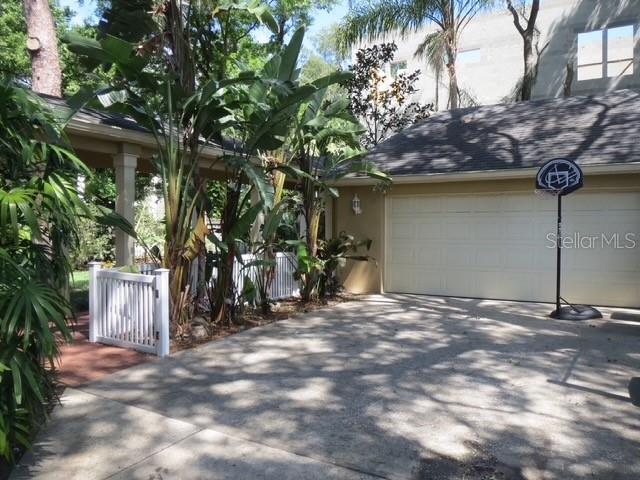3103 W WAVERLY AVE