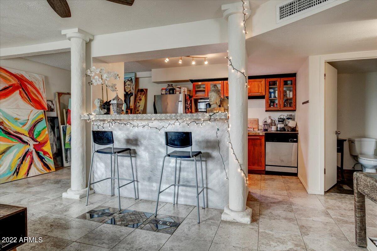 1500 W RIO SALADO Parkway, 22