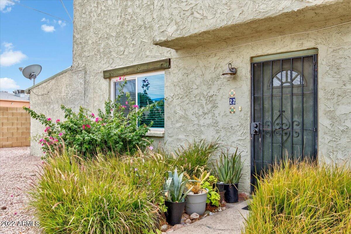 1500 W RIO SALADO Parkway, 22