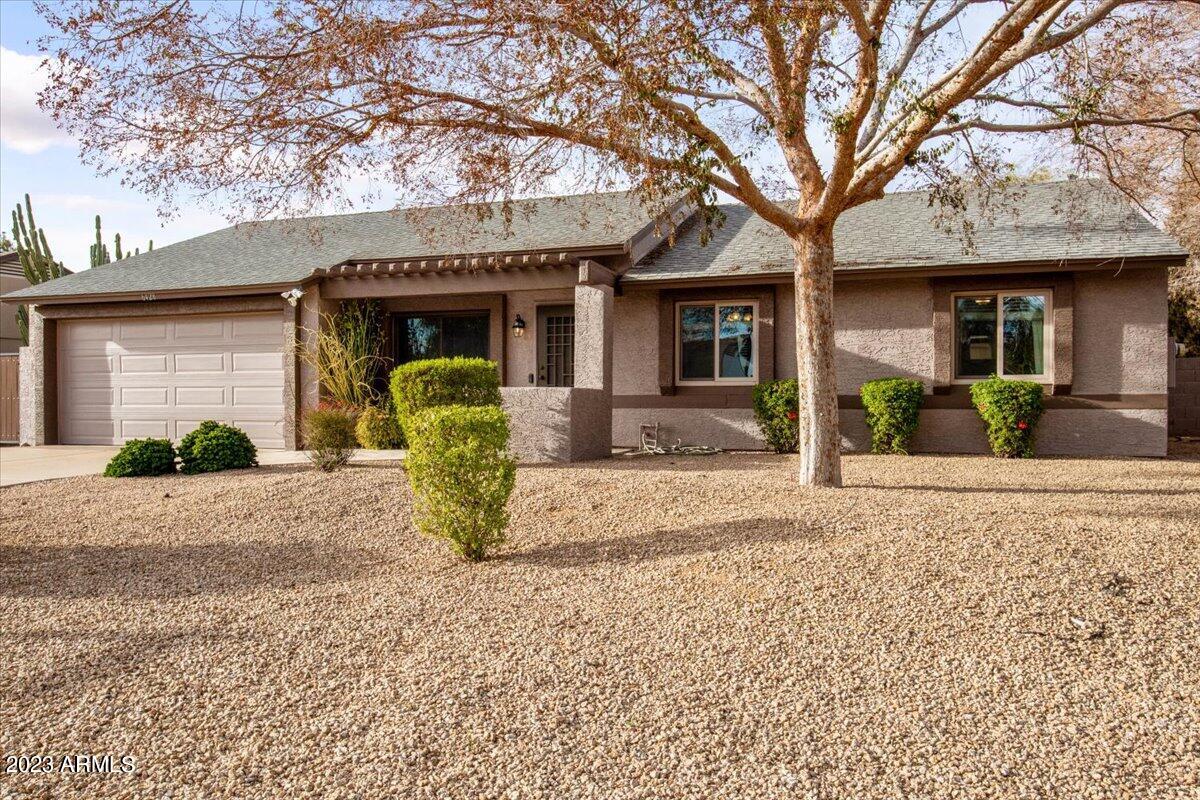 6428 E GRANDVIEW Drive