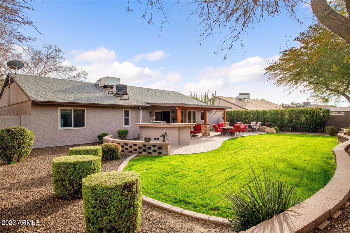 6428 E GRANDVIEW Drive