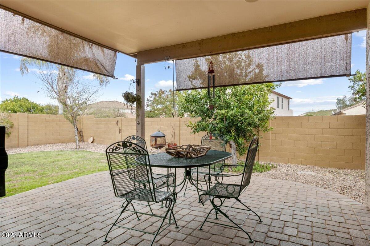 2218 W ANGEL Way