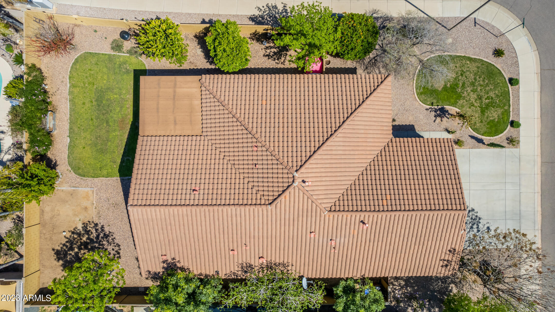 2218 W ANGEL Way
