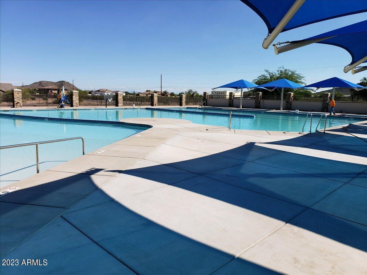2218 W ANGEL Way