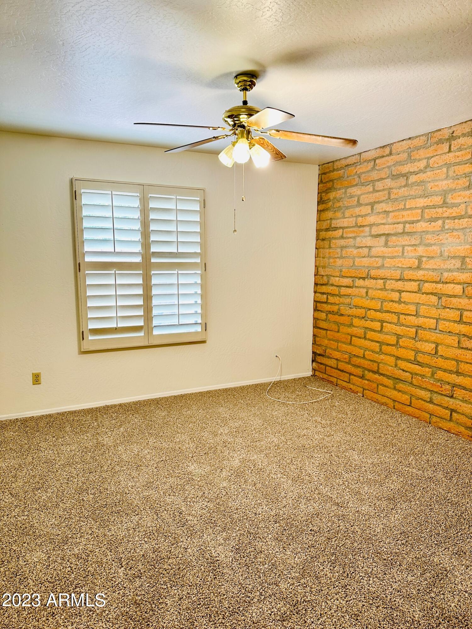 4410 E HUBBELL Street, 72