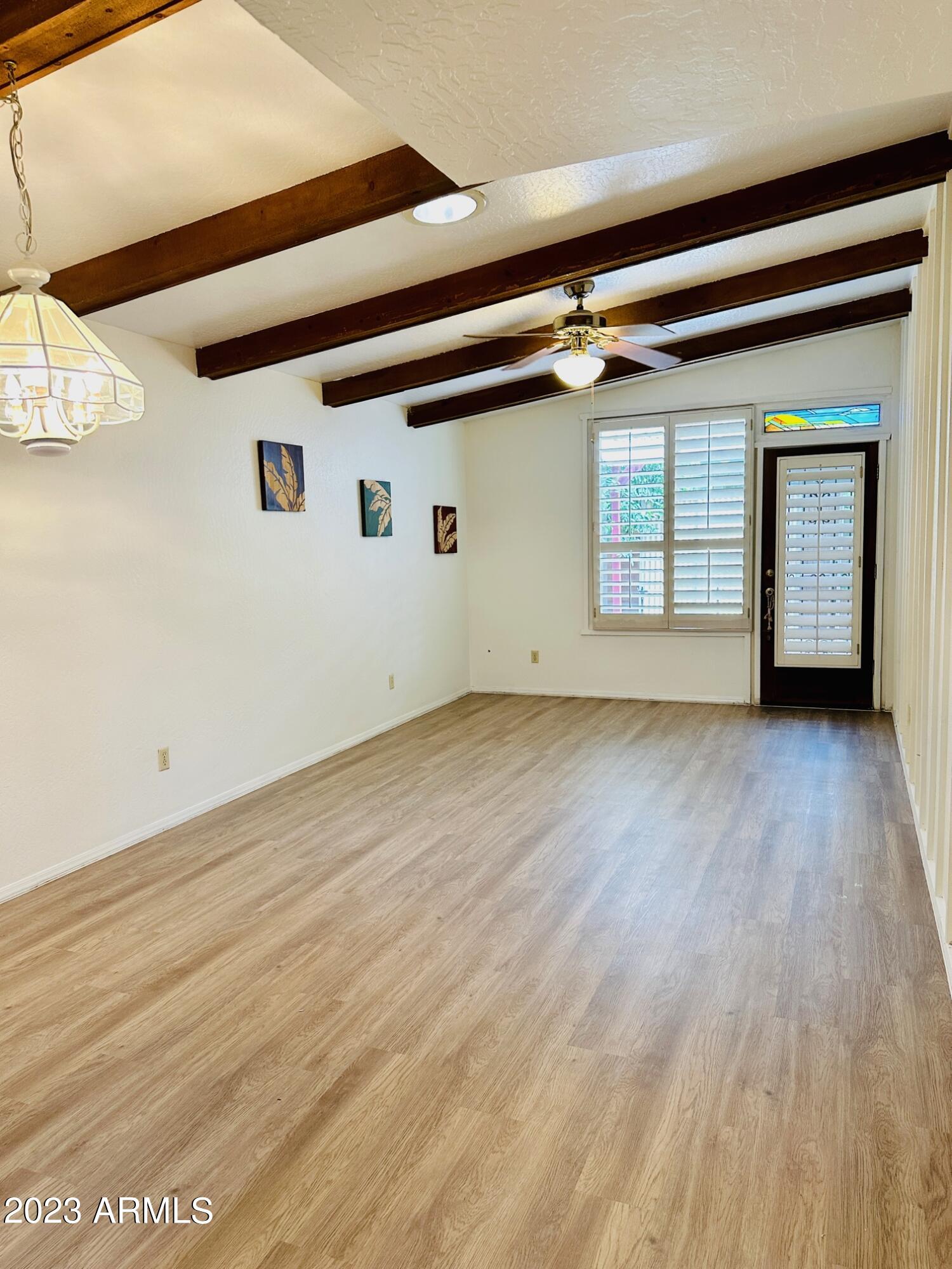 4410 E HUBBELL Street, 72