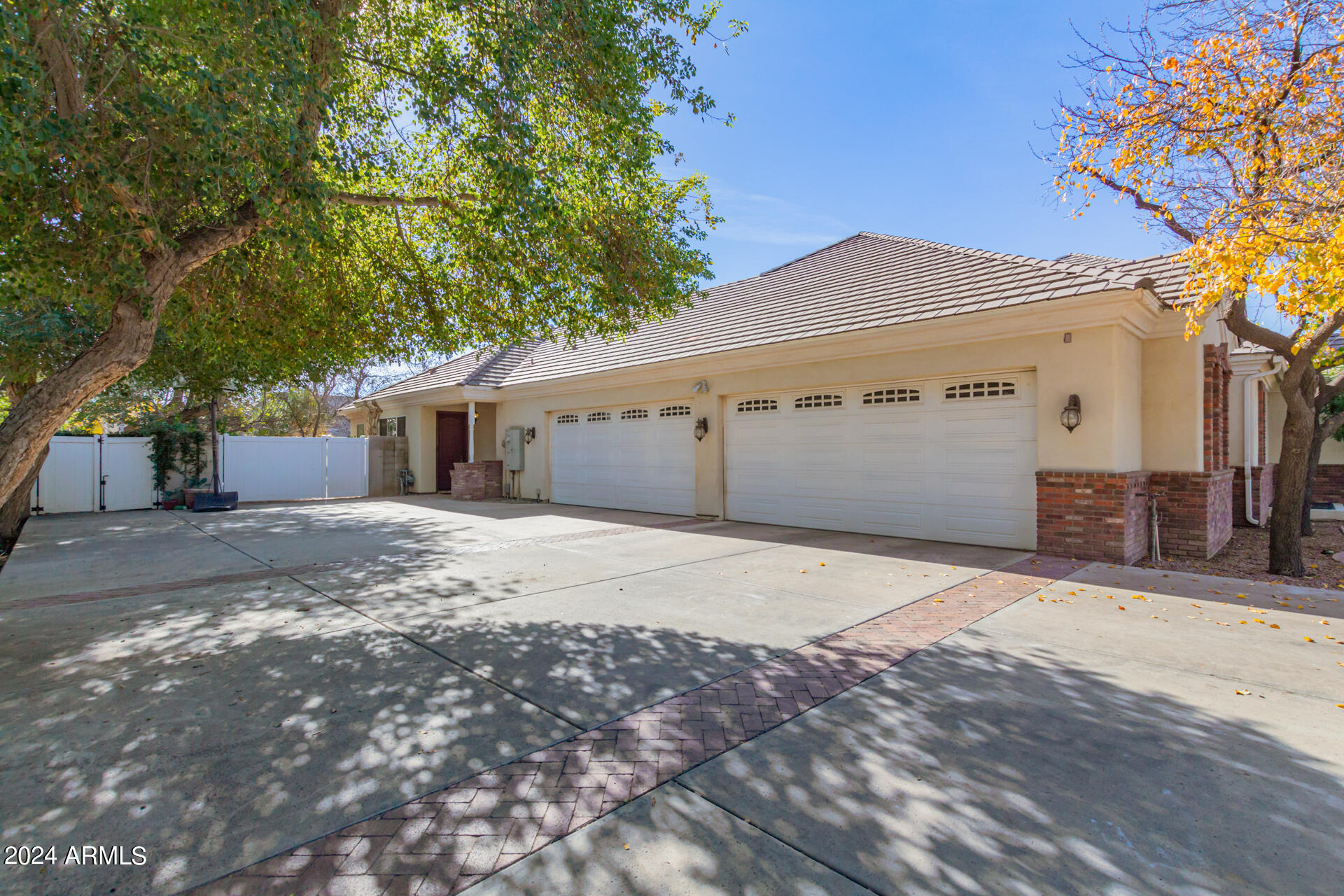 15431 E BRONCO Court