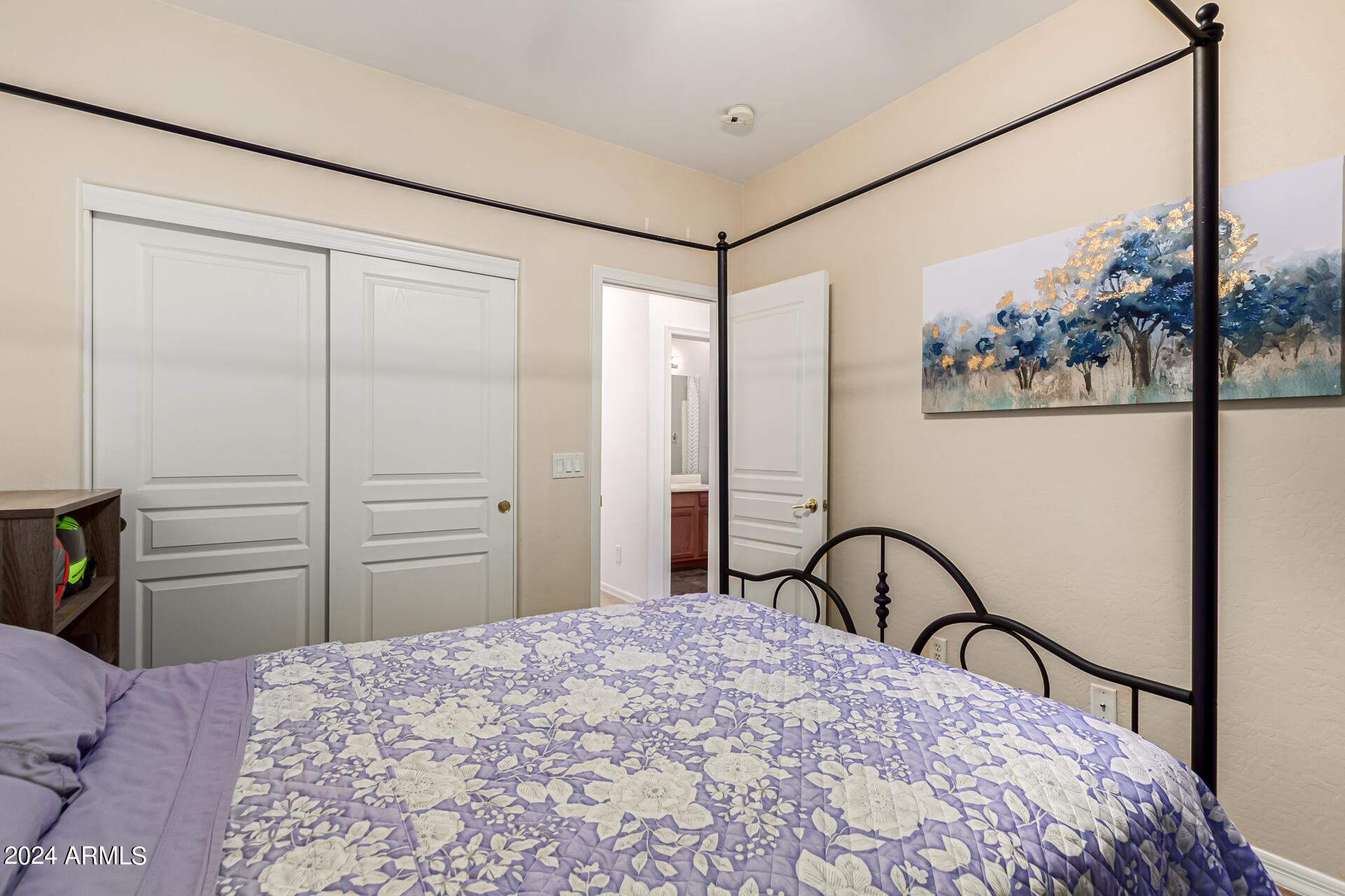 1363 W MARLIN Drive