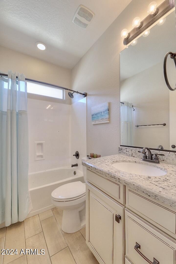 17854 W Silver Fox Way