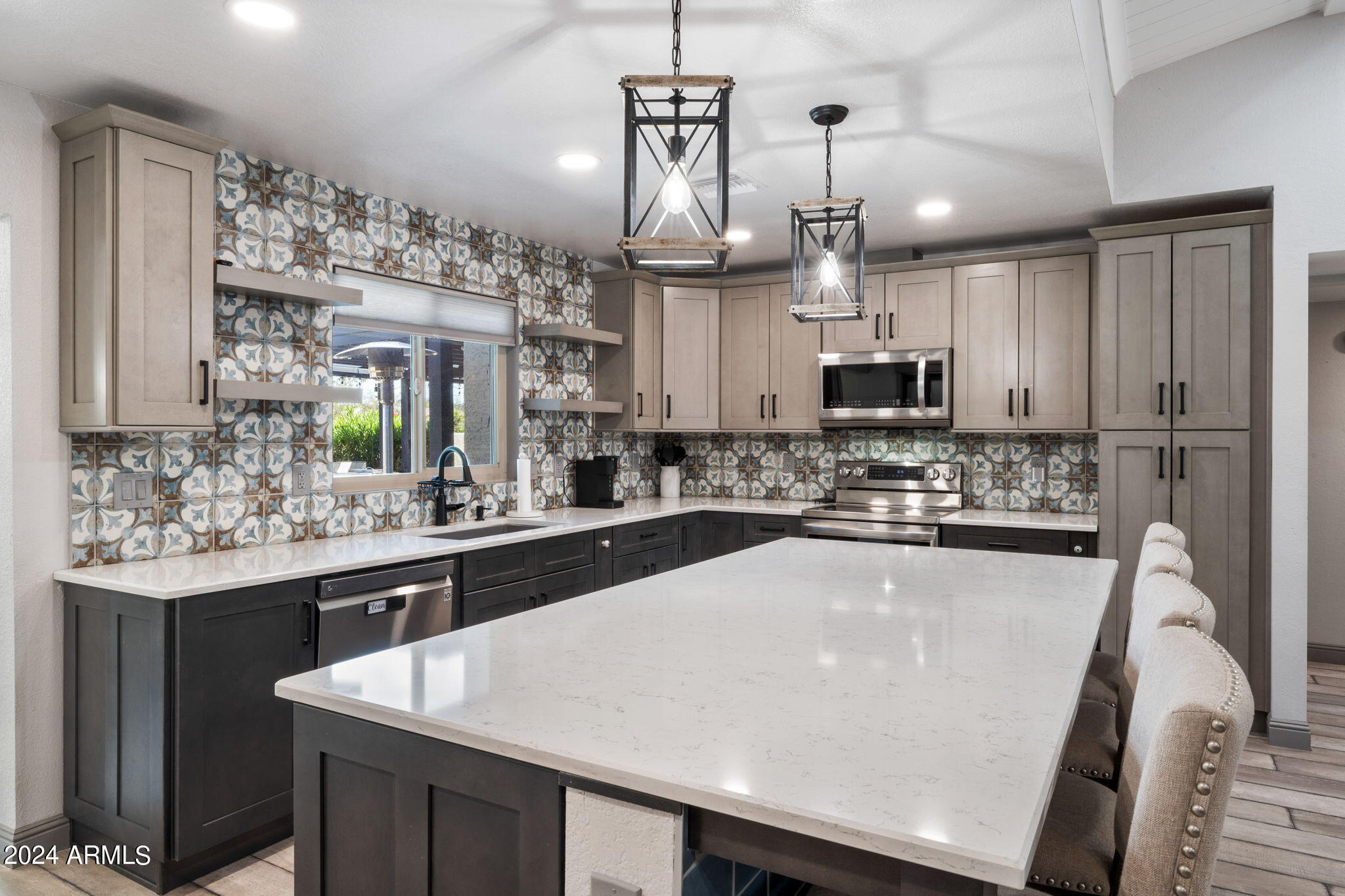 2653 LEISURE WORLD