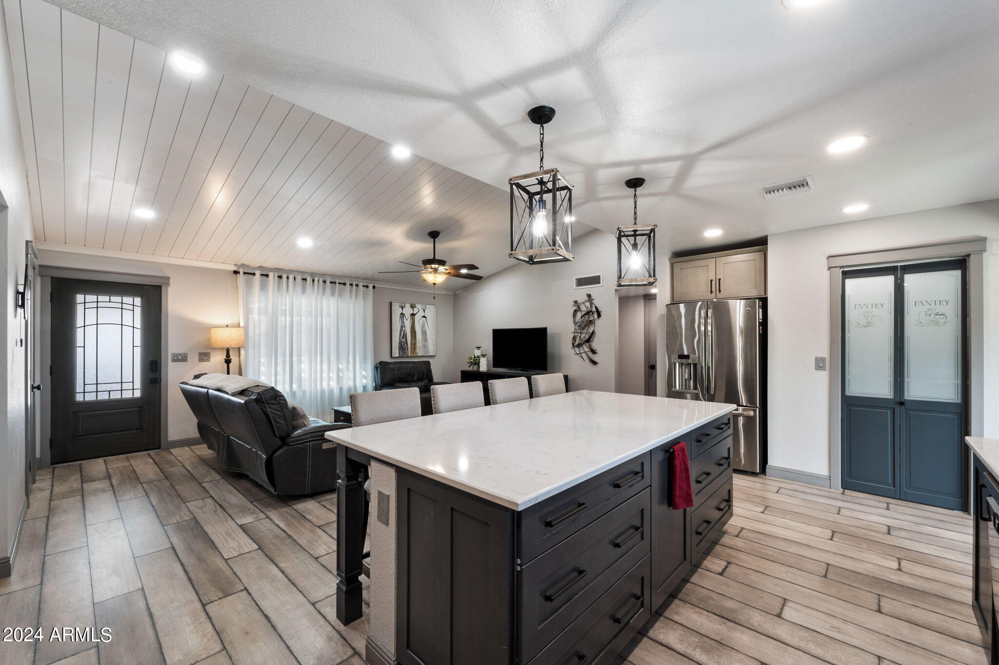 2653 LEISURE WORLD