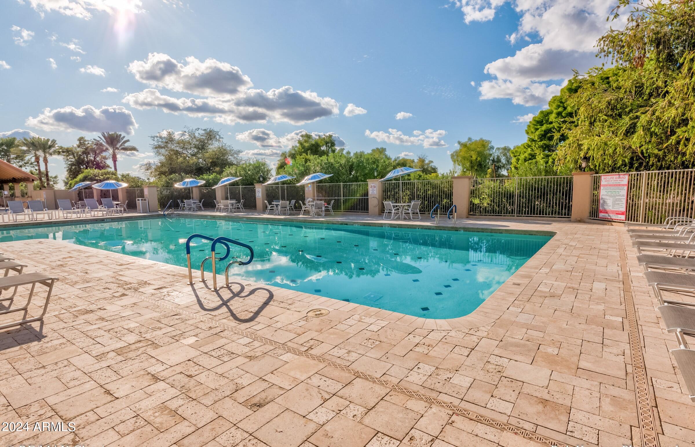 2653 LEISURE WORLD
