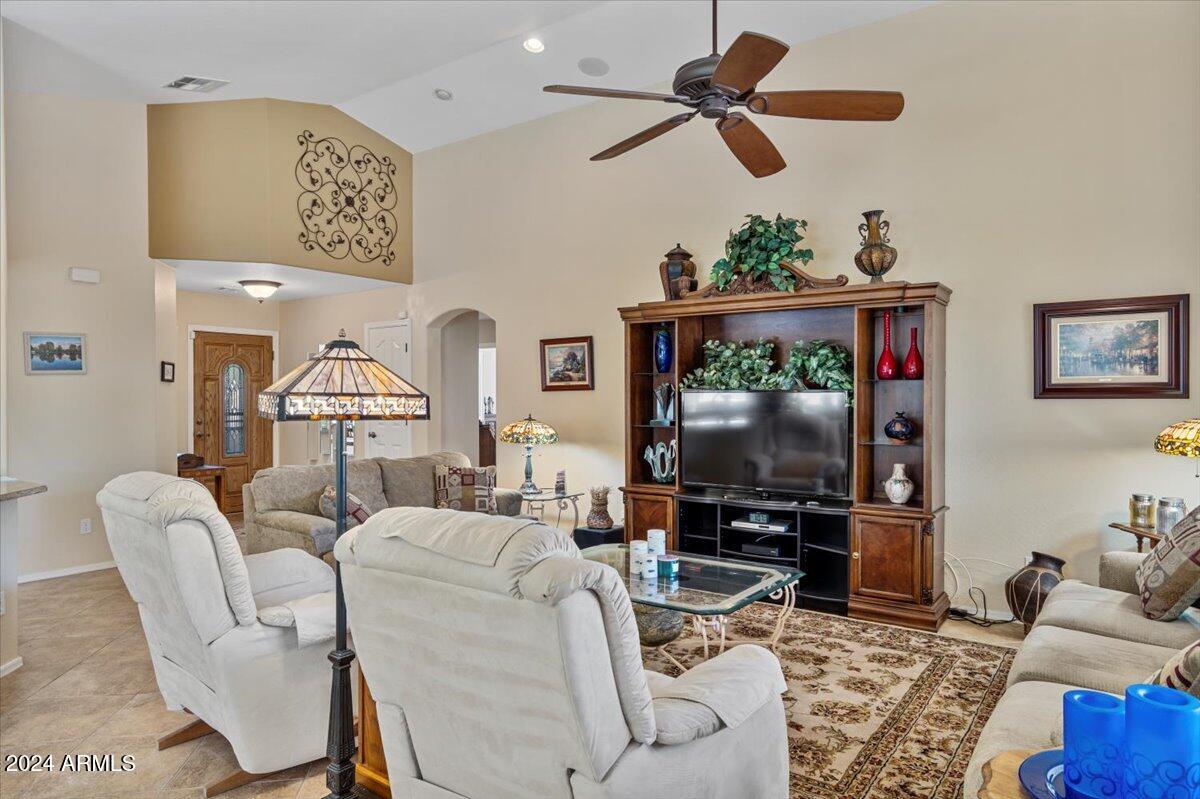 2485 E FIESTA Drive