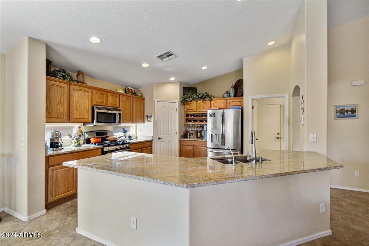 2485 E FIESTA Drive