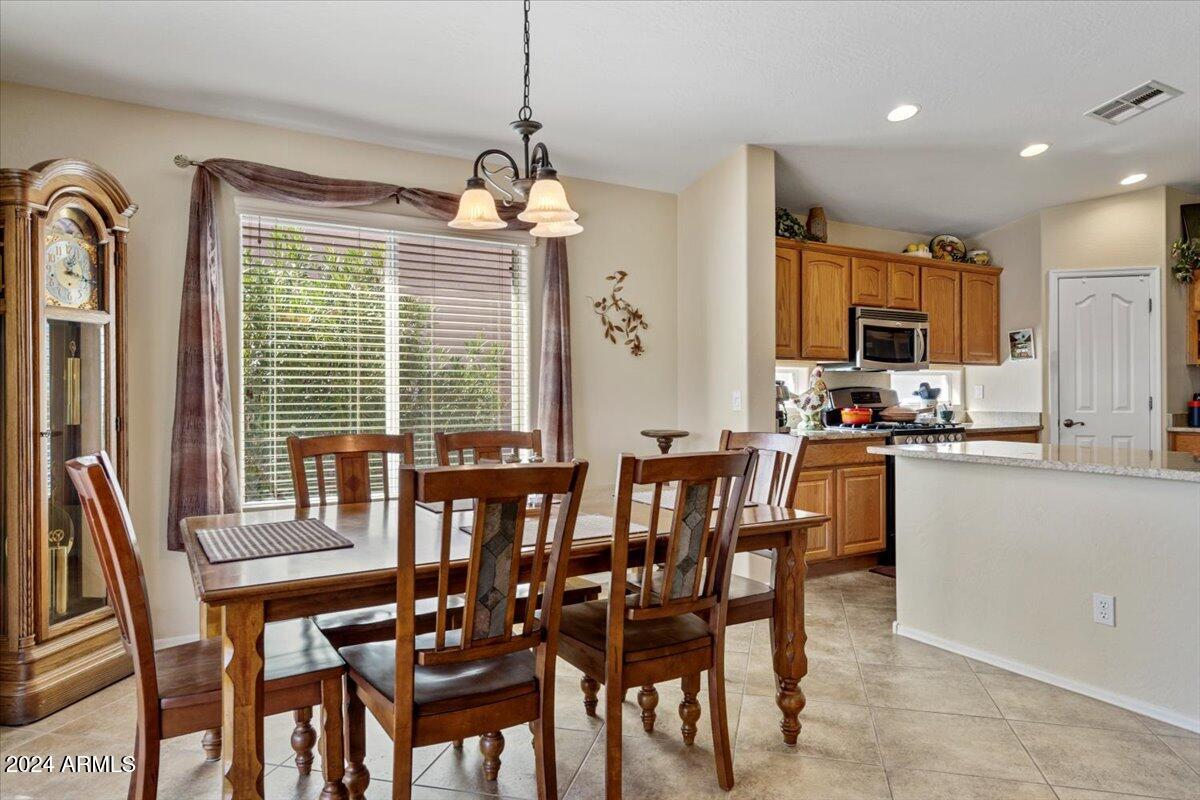 2485 E FIESTA Drive