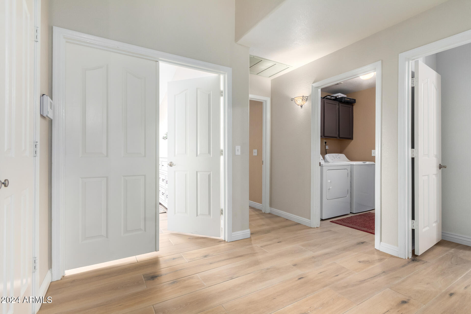 3243 N SAFFRON