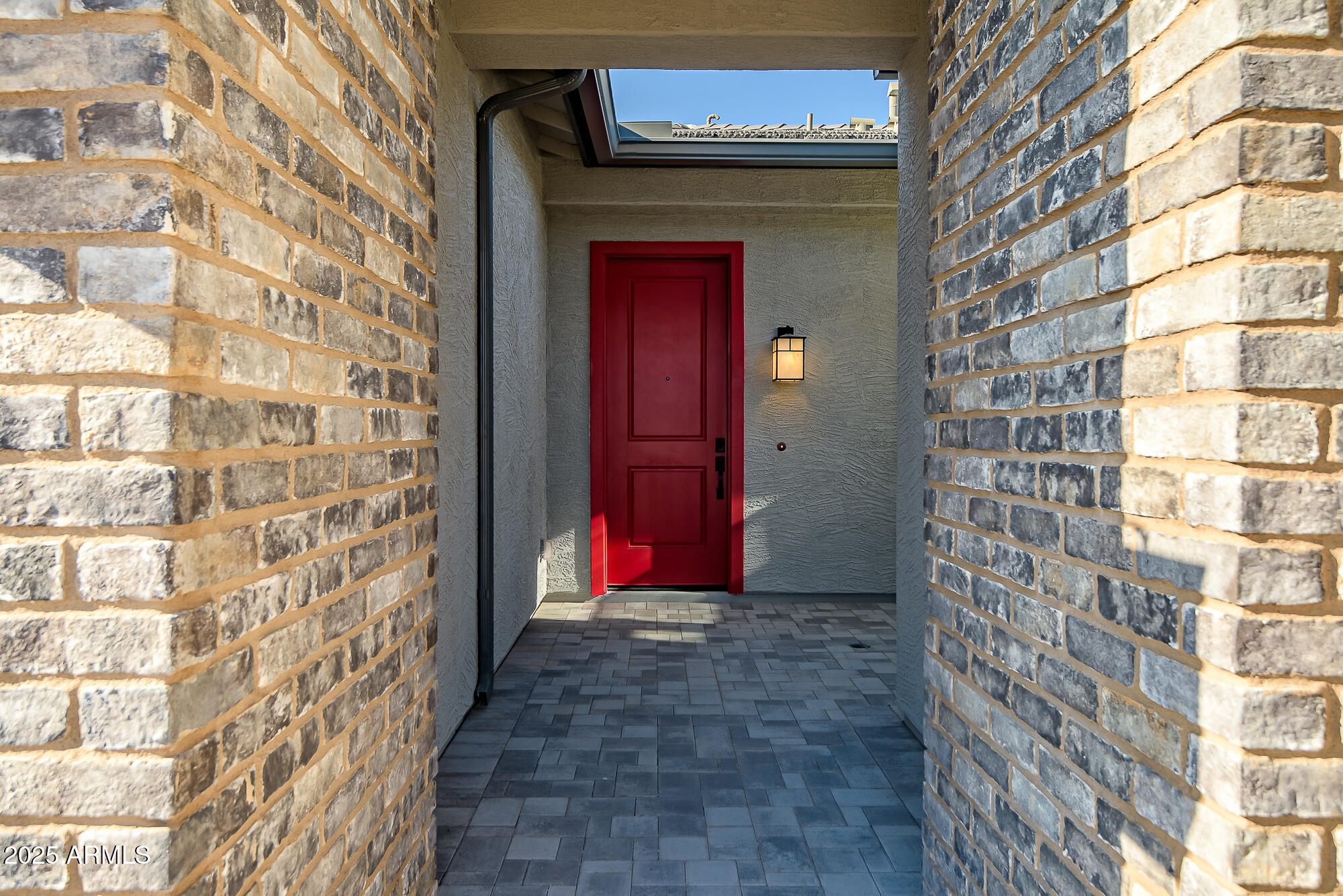 804 W SUPERSTITION Drive