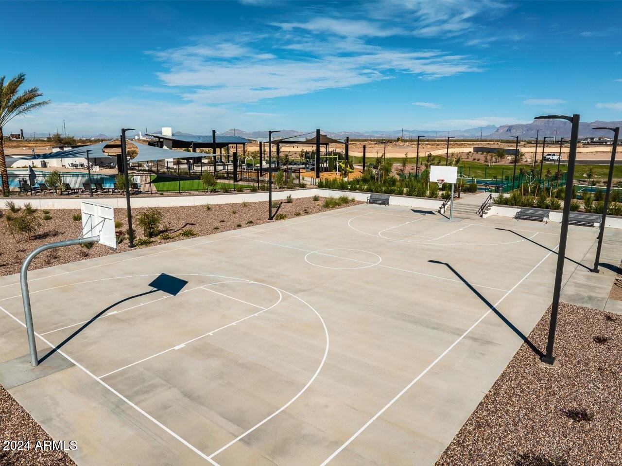 804 W SUPERSTITION Drive