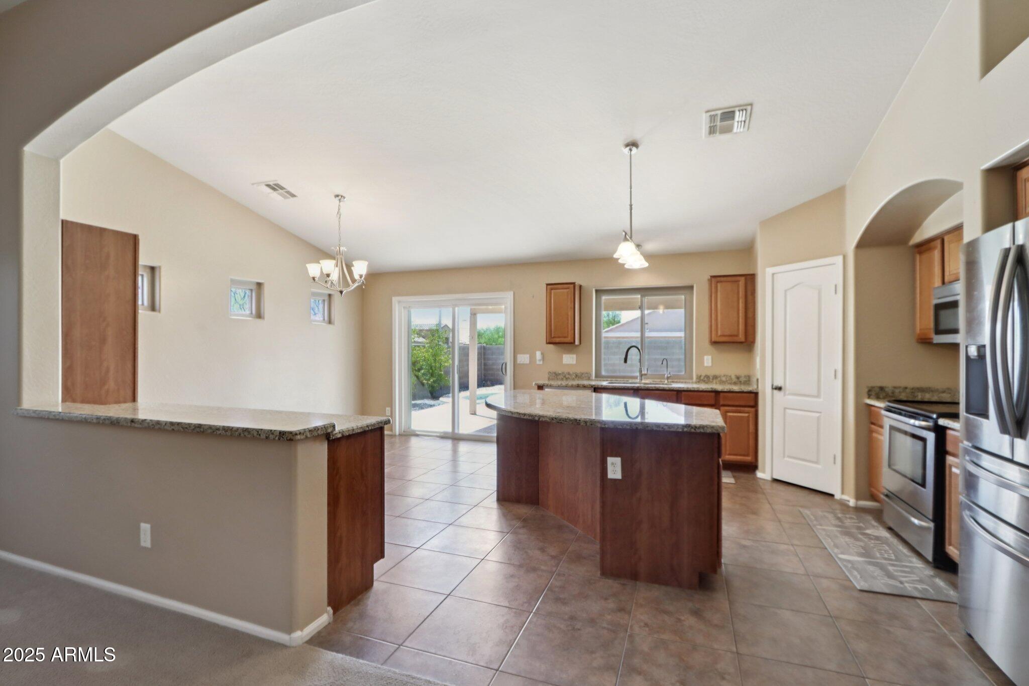 41087 W THORNBERRY Lane