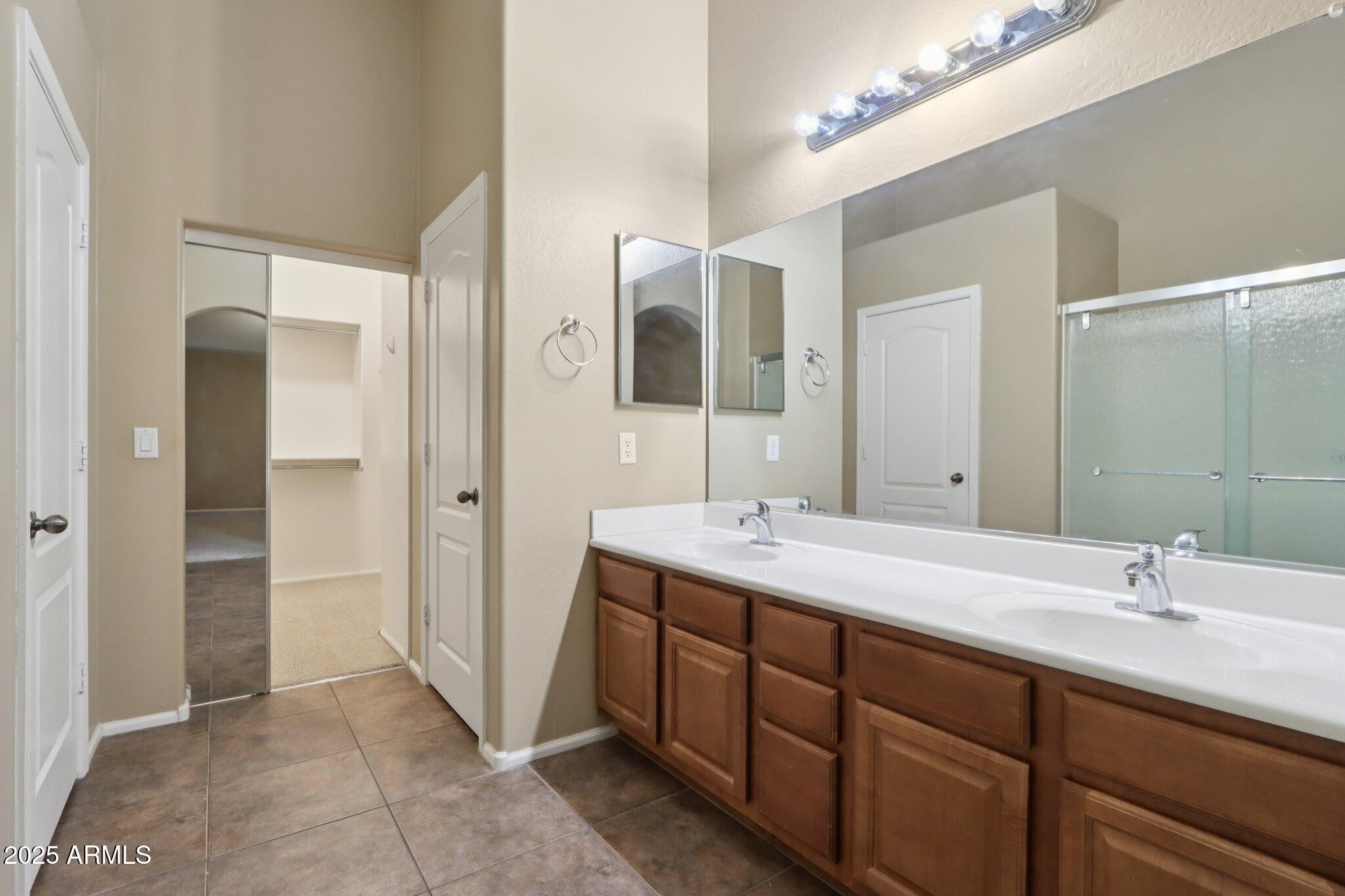 41087 W THORNBERRY Lane